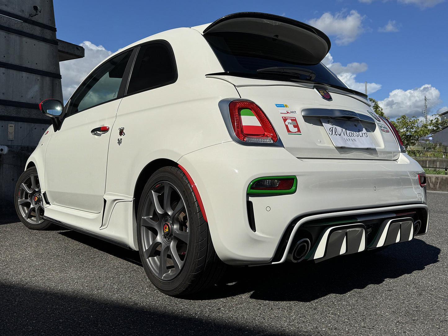 ABARTH500 リアディフューザー用セパレートL/Rフィンパネルセット シリーズ4~