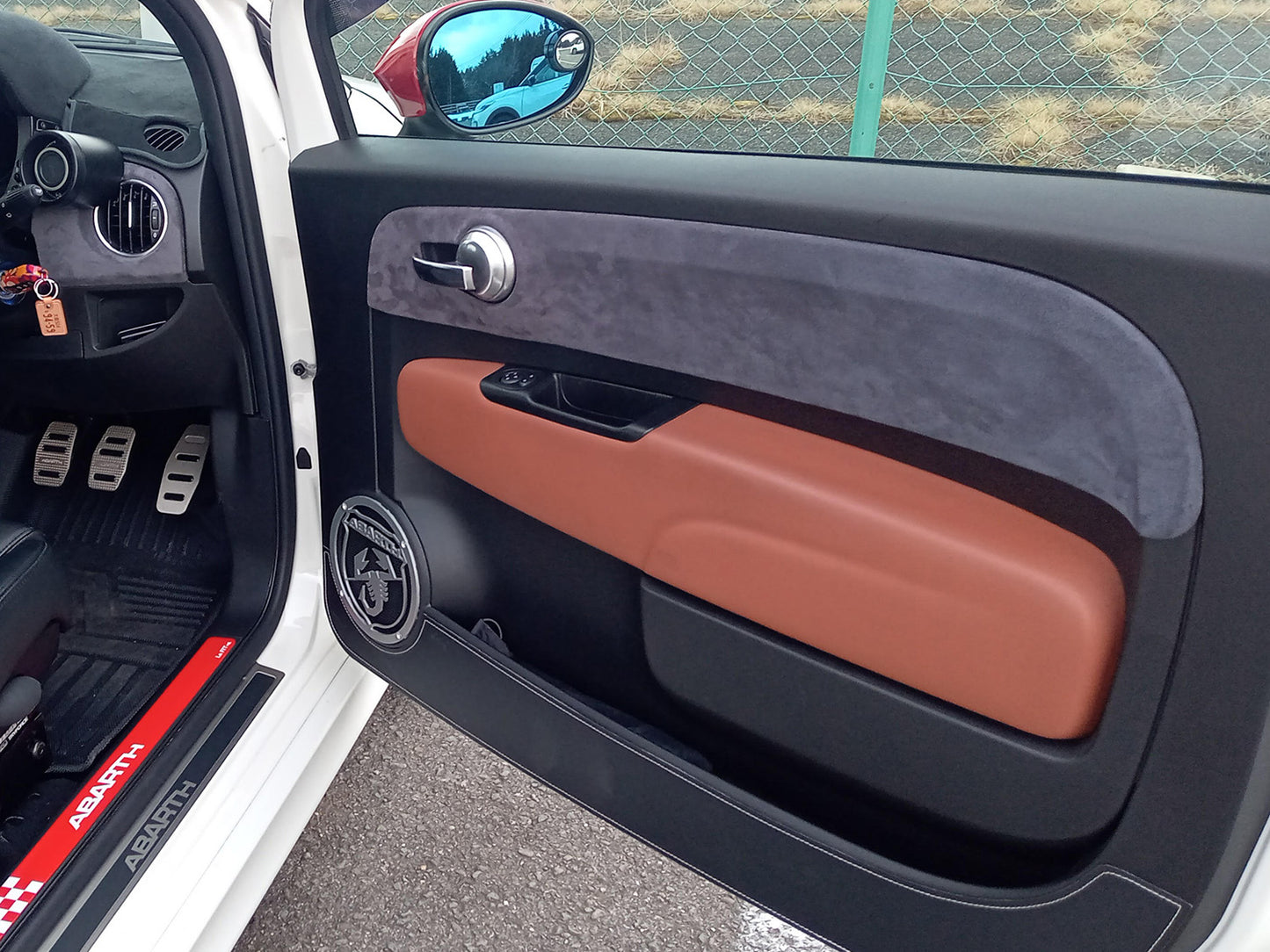 FIAT500 ABARTH500 ドアパネルプレート バックスキン調