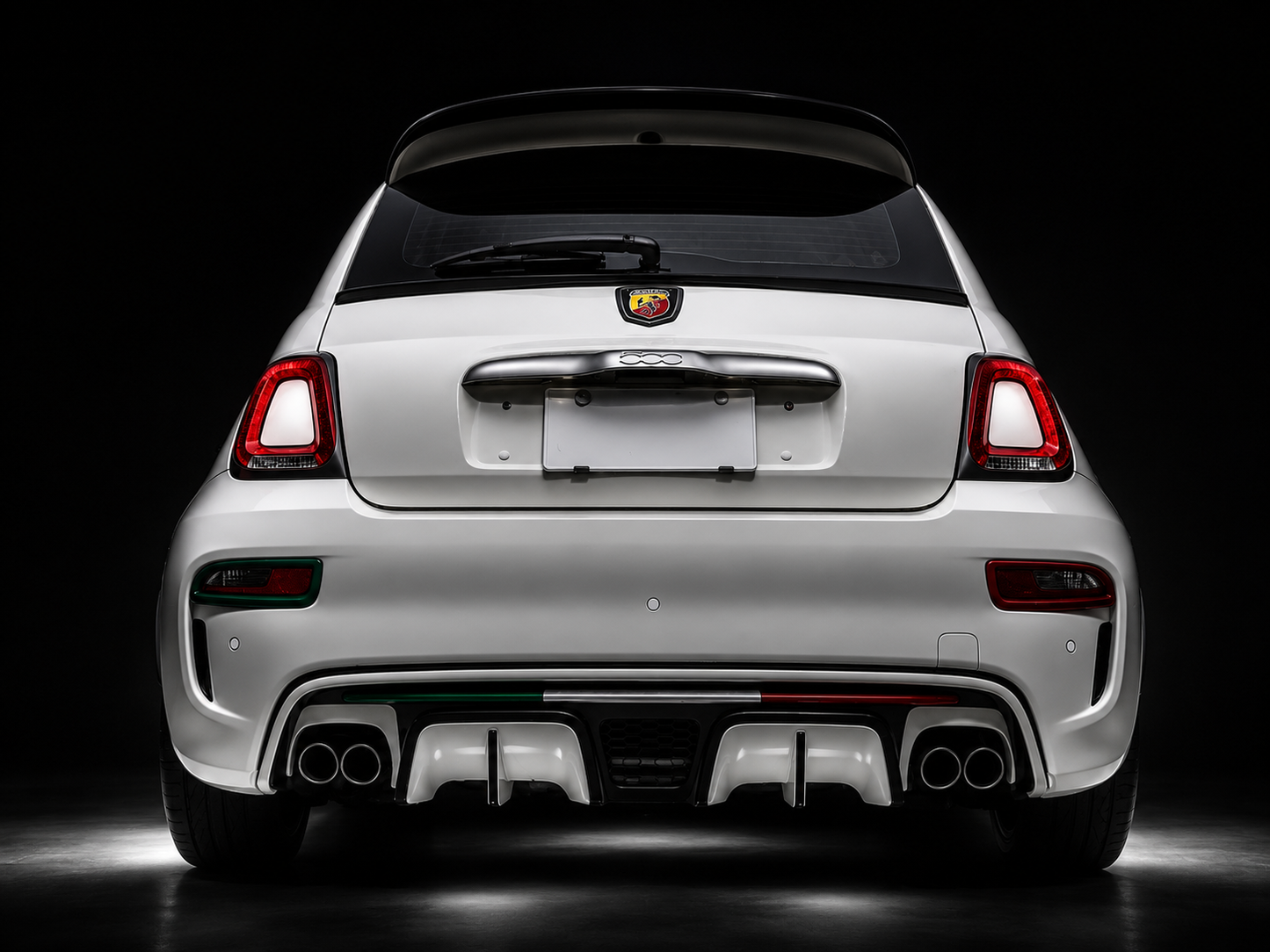 ABARTH500リアディフューザー用セパレートL/Rフィンパネルセット　シリーズ4～