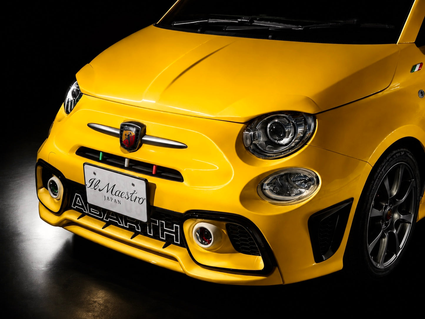 ABARTH500 フロントバンパーガーニッシュ　シリーズ4～