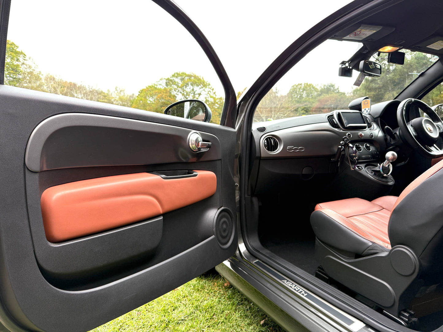 FIAT500　ABARTH500　            ドアパネルプレート　