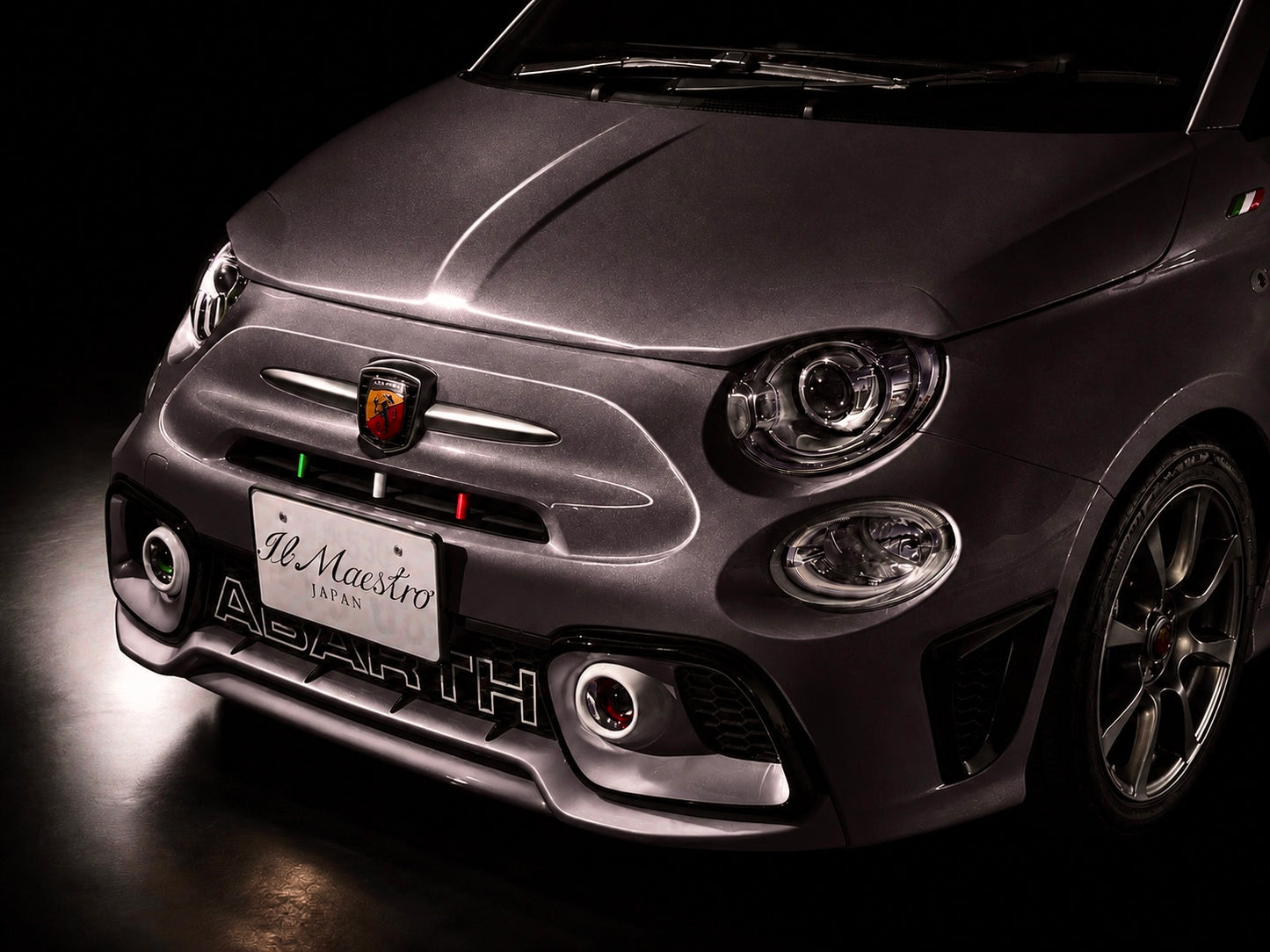 ABARTH500 フロントバンパーガーニッシュ　シリーズ4～