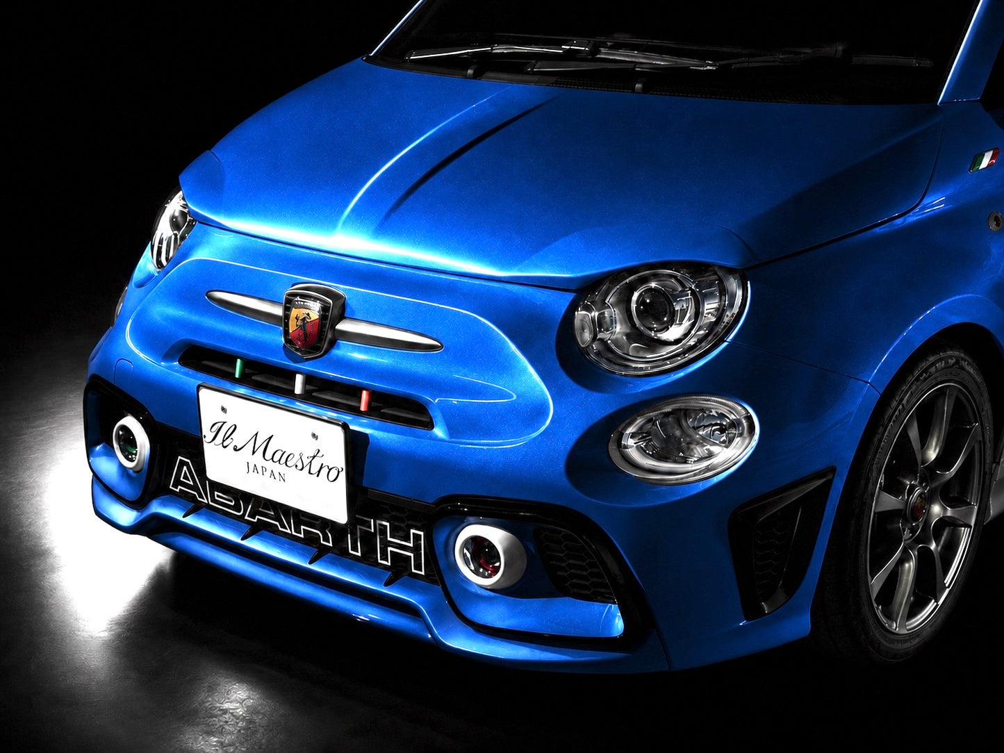 ABARTH500 フロントバンパーガーニッシュ　シリーズ4～