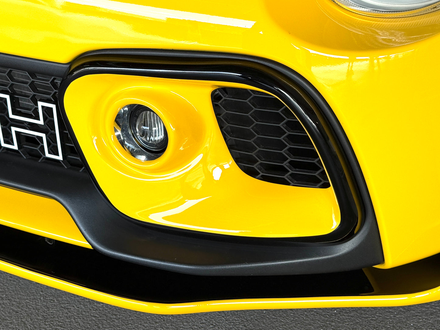 ABARTH500　フォグランプガーニッシュ　シリーズ4～