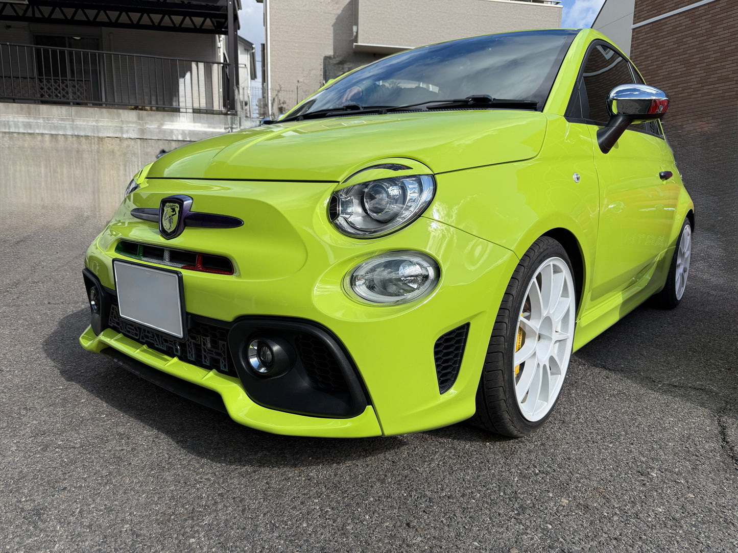 ABARTH500　フロントバンパーガーニッシュ　シリーズ4～