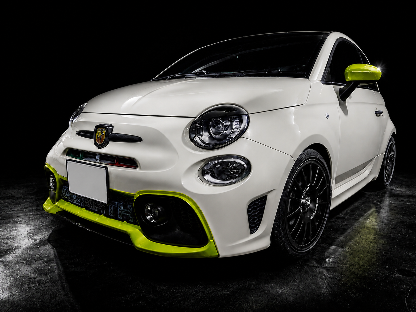 ABARTH500 フロントバンパーガーニッシュ　シリーズ4～