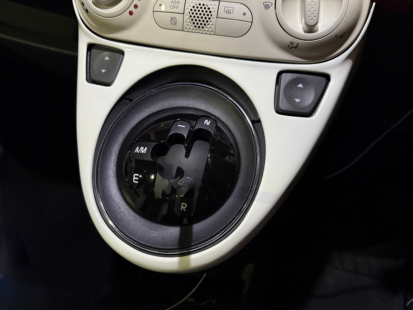 FIAT500　ABARTH500　シフトゲートパネル　シリーズ3