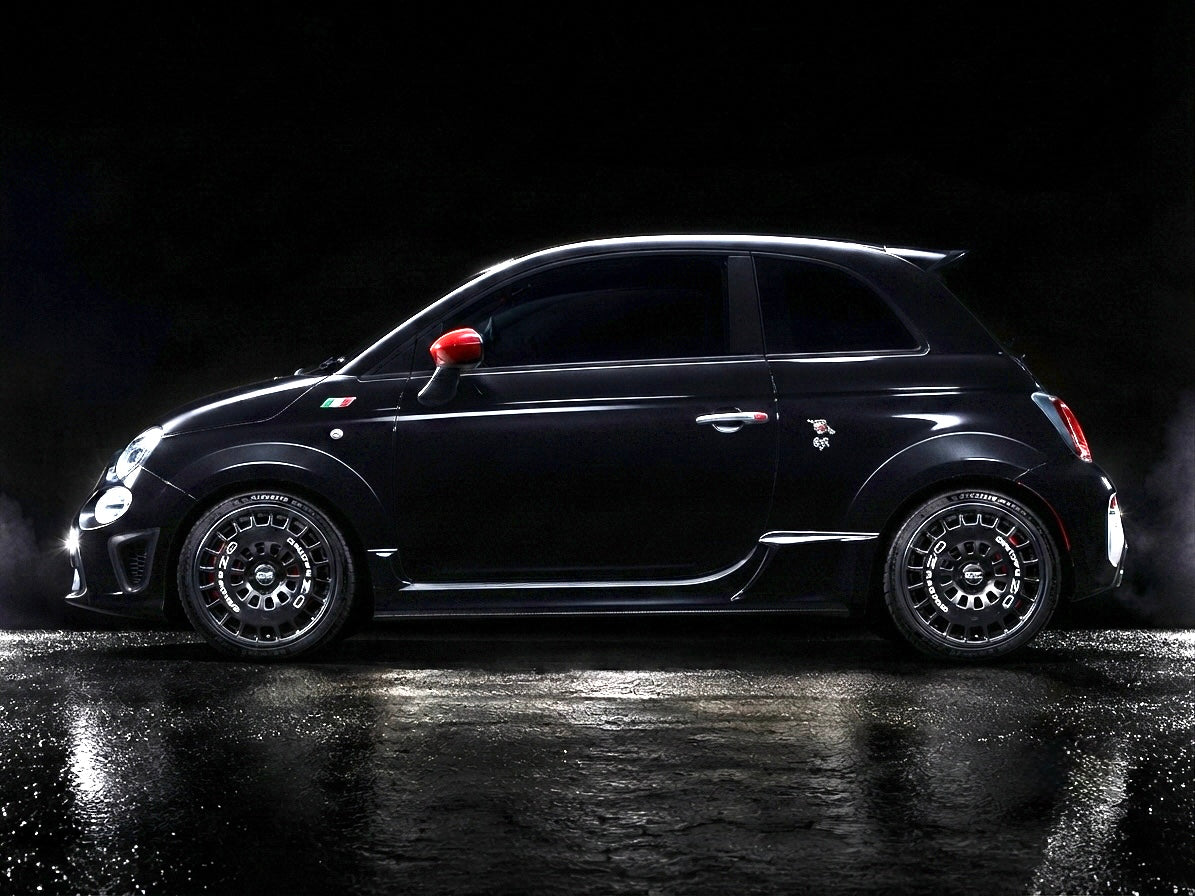 ABARTH500　サイドスカートインテークパネル　全シリーズ
