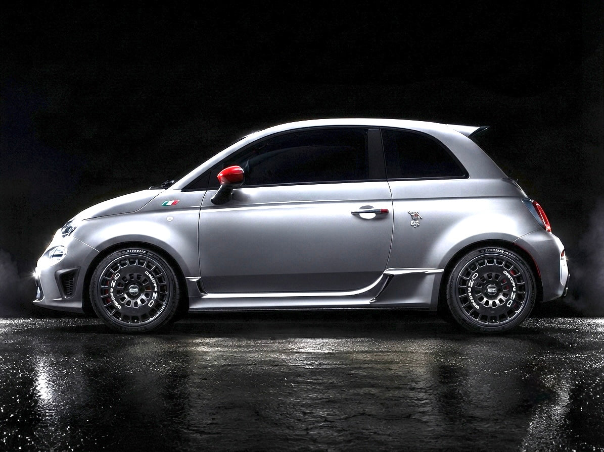 ABARTH500　サイドスカートインテークパネル　全シリーズ