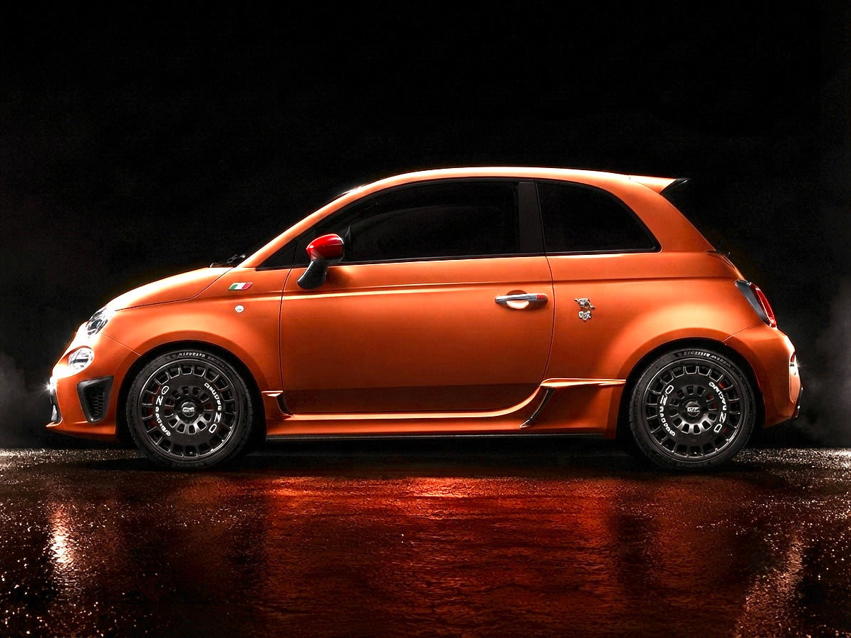 ABARTH500　サイドスカートインテークパネル　全シリーズ