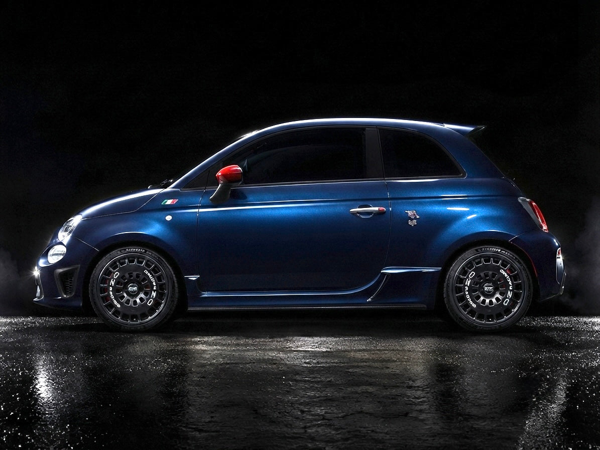 ABARTH500　サイドスカートインテークパネル　全シリーズ